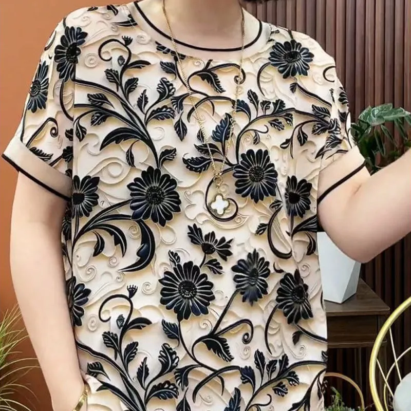 Elegant 3D Floral Round Neck Short Sleeve Top