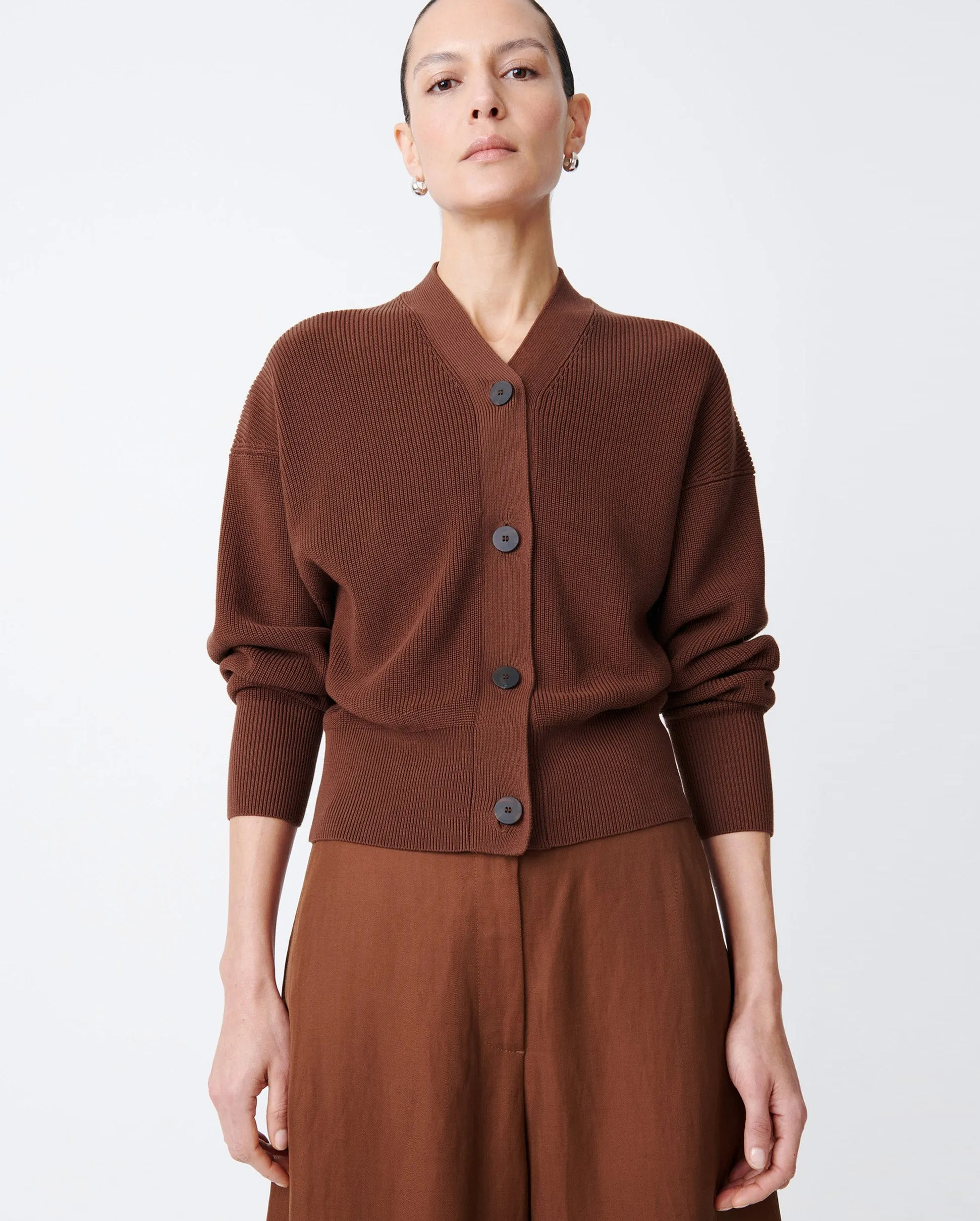 HANA RIB CARDIGAN / CAROB BROWN