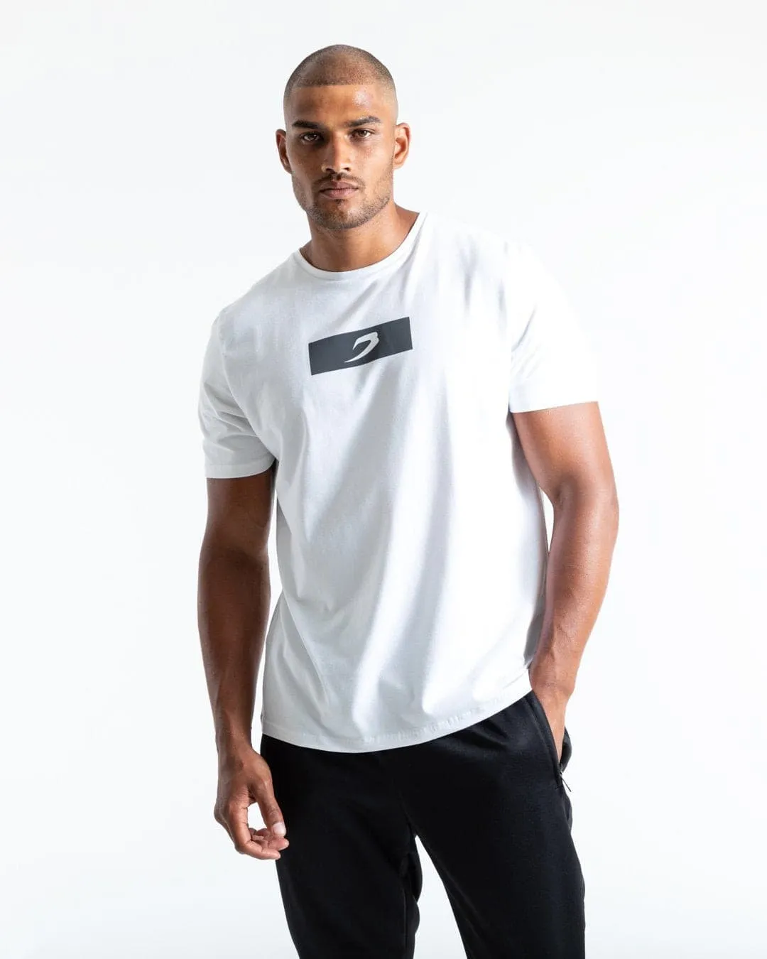 REFLECTIVE STRIKE T-SHIRT WHITE