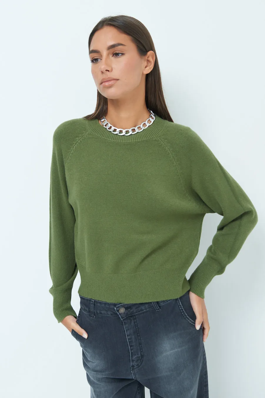 Relaxed fit knit sweater with ribbed cuffs wholesale