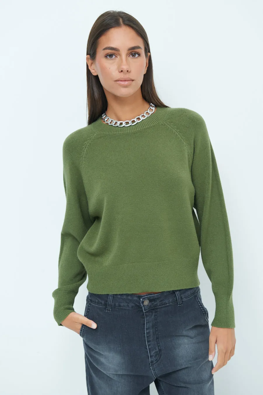 Relaxed fit knit sweater with ribbed cuffs wholesale