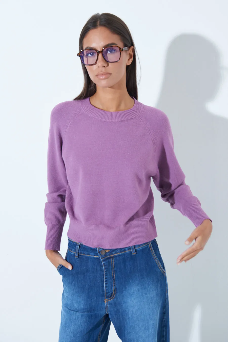 Relaxed fit knit sweater with ribbed cuffs wholesale